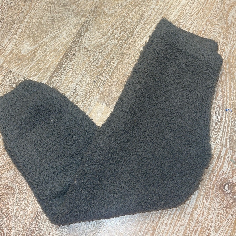 SKIMS Cozy Knit Juniper Jogger. KIDS size 6/7 unisex kids.